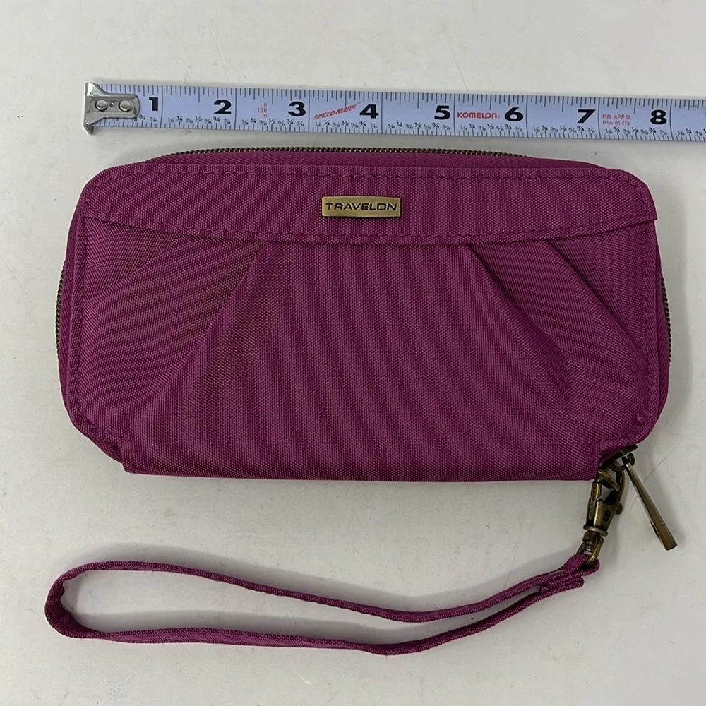 TRAVELON Wristlet RFID Signature Purple  Pleated Double Zip Clutch